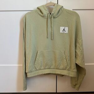 Nike Women’s Jordan Essentials cropped hoodie